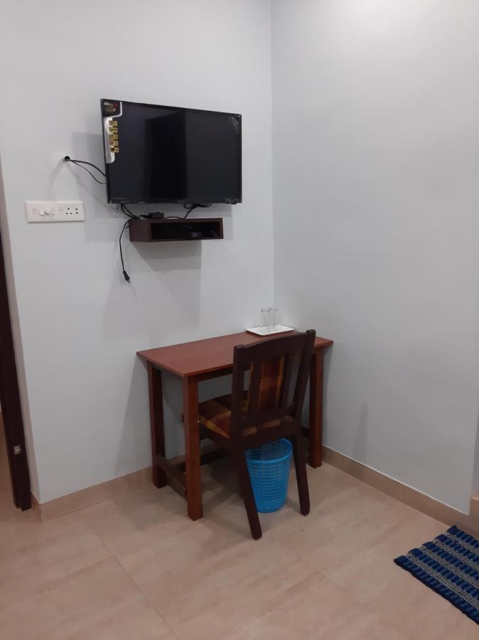 Madaparambil Residency Alwaye Kültér fotó