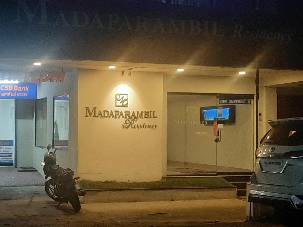 Madaparambil Residency Alwaye Kültér fotó